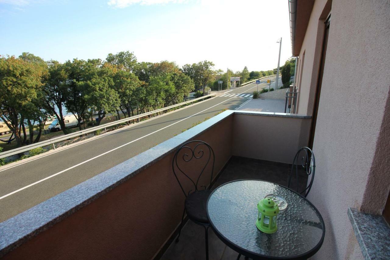 Apartmani Irena Novi Vinodolski Exterior foto