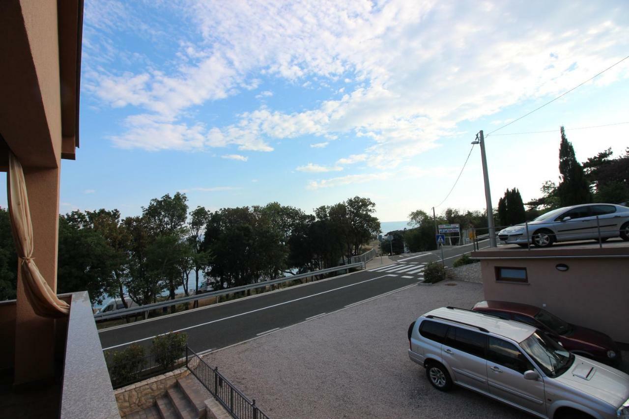 Apartmani Irena Novi Vinodolski Exterior foto