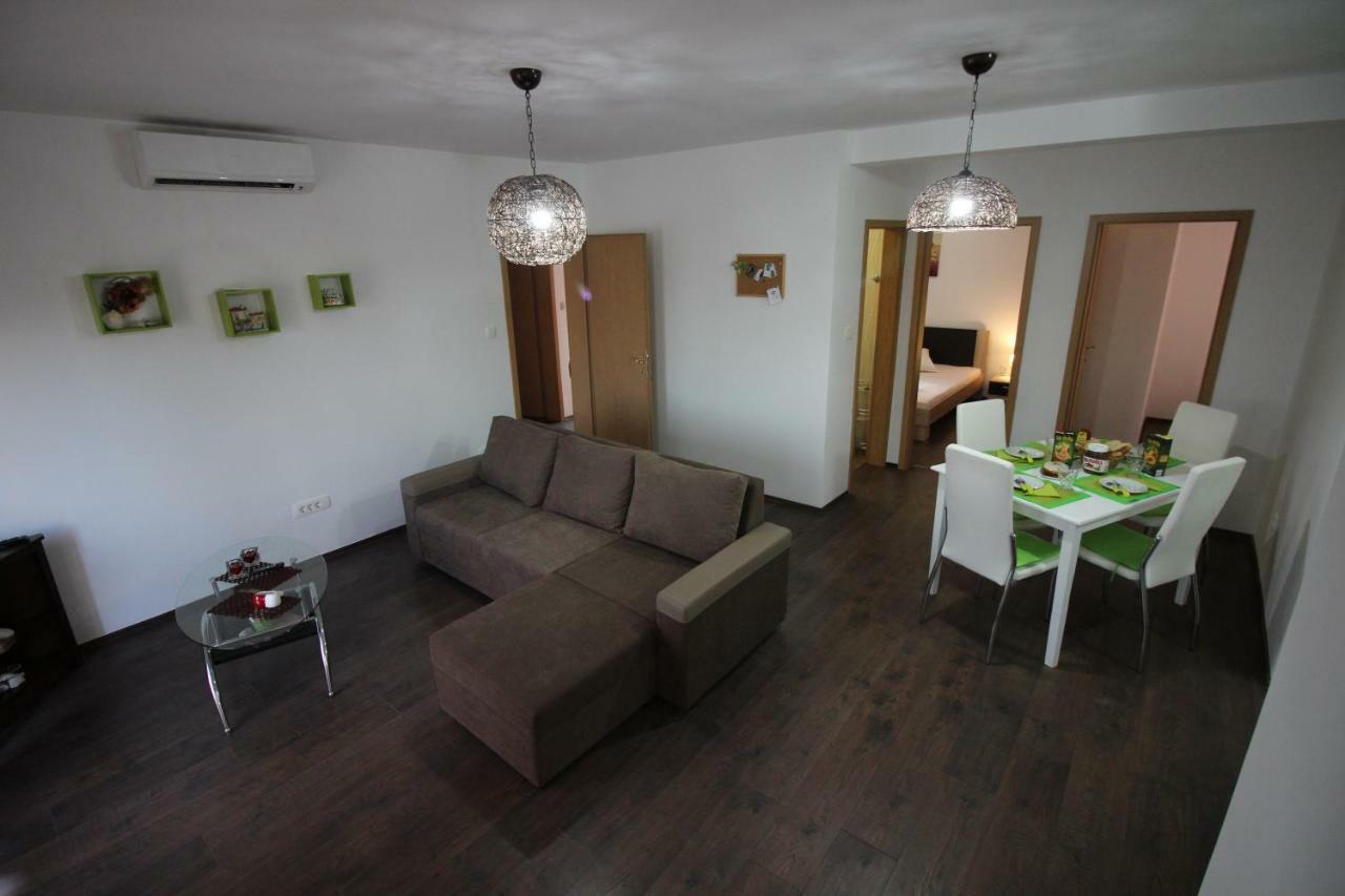 Apartmani Irena Novi Vinodolski Exterior foto