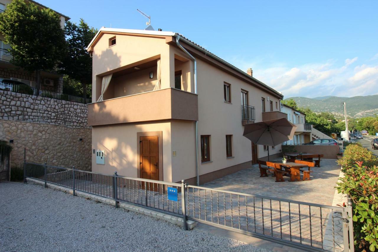 Apartmani Irena Novi Vinodolski Exterior foto
