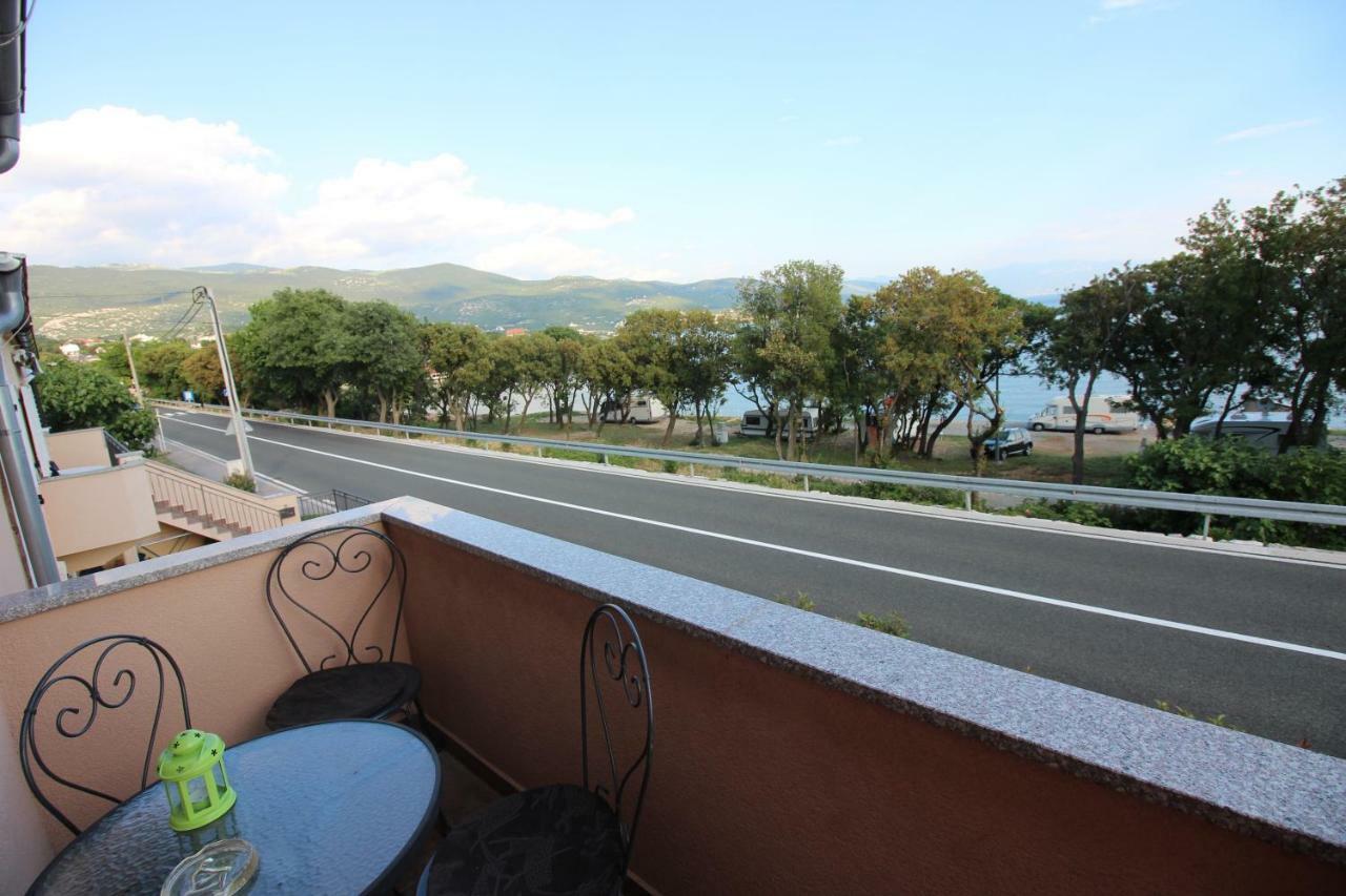 Apartmani Irena Novi Vinodolski Exterior foto