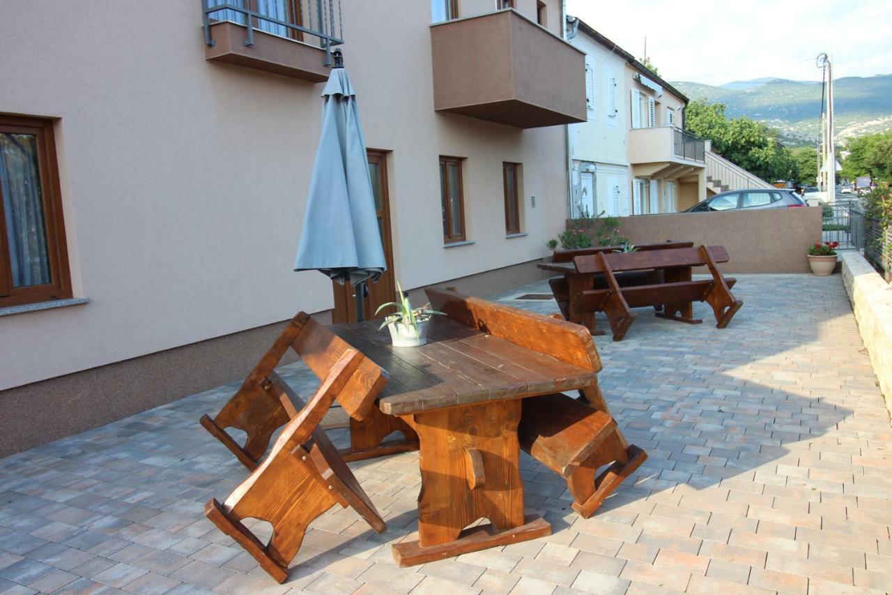 Apartmani Irena Novi Vinodolski Exterior foto