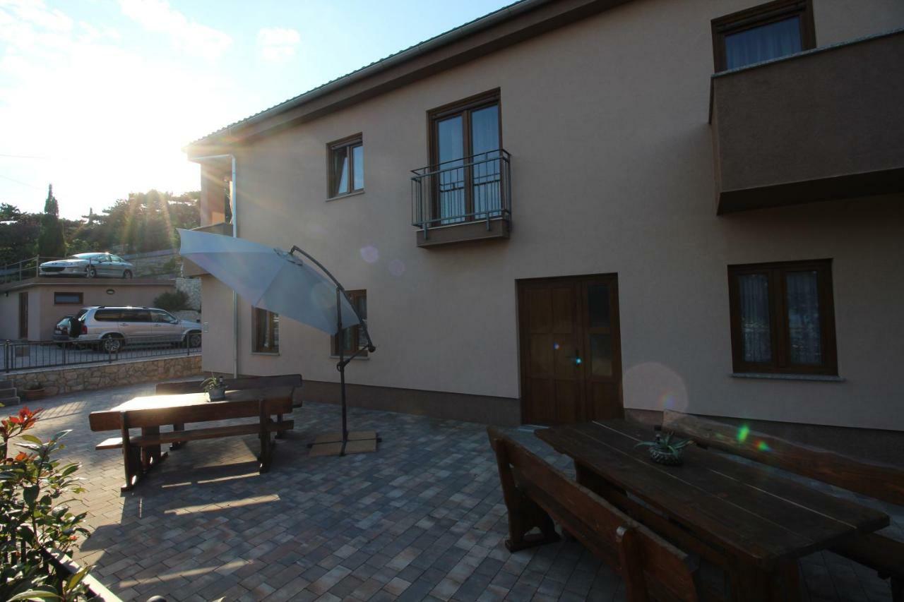 Apartmani Irena Novi Vinodolski Exterior foto