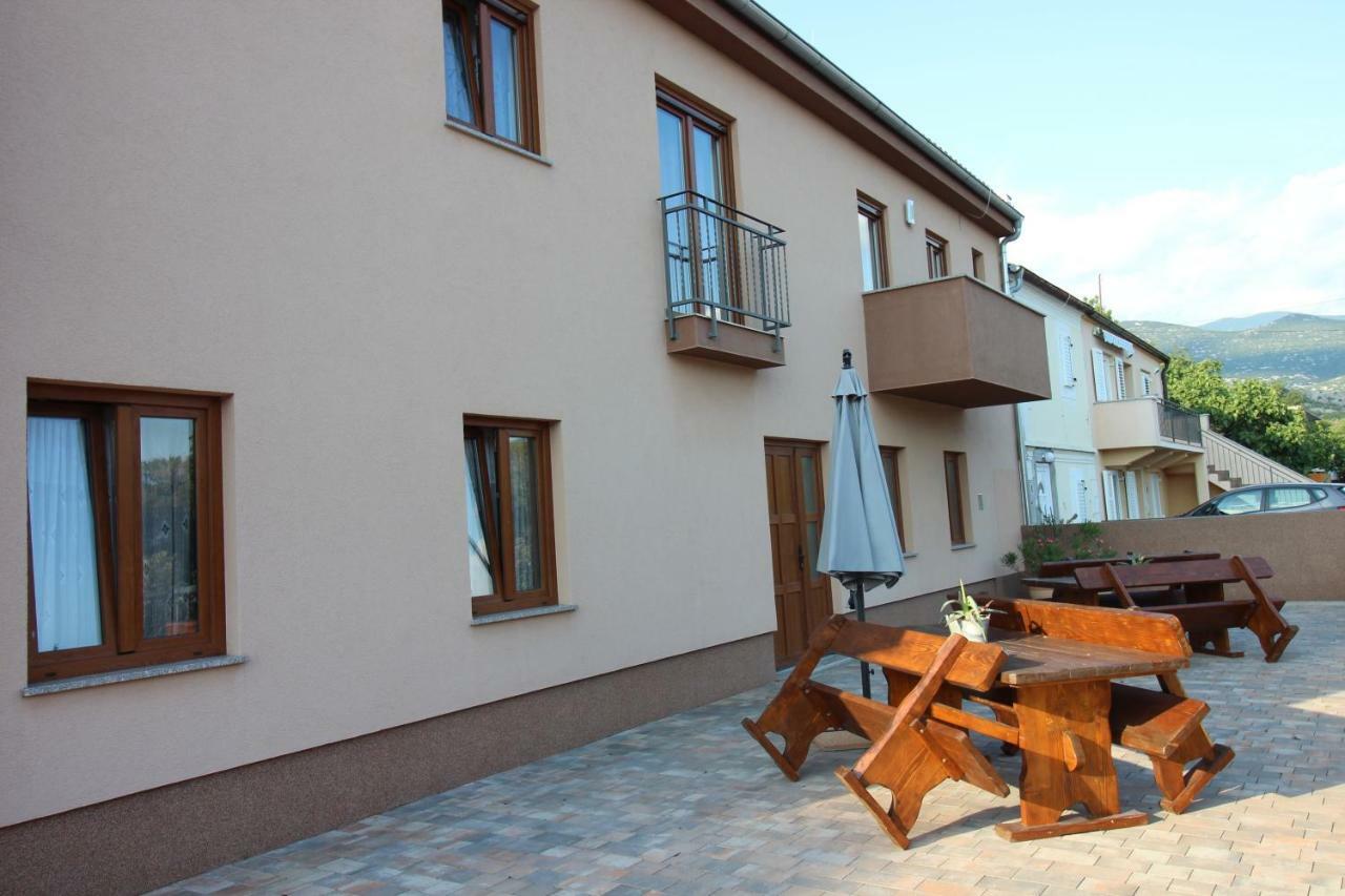 Apartmani Irena Novi Vinodolski Exterior foto